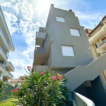 Se106 - Senigallia, Nuovo Bilocale Fronte Mare Apartment *